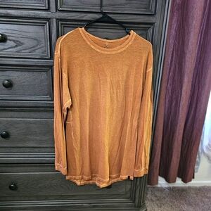 Lululemon long-sleeved shirt